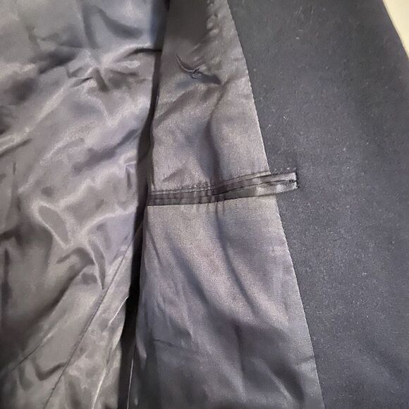 Pendleton Mens Wool Blazer Size 42L Jacket 2-Button Navy Blue Gold Buttons - Picture 6 of 12